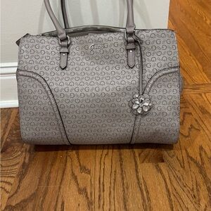 GUESS Signature Patterned Tote